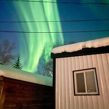 Our Cabin Bed&Breakfast Yellowknife Exterior foto