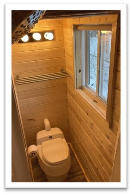 Our Cabin Bed&Breakfast Yellowknife Exterior foto